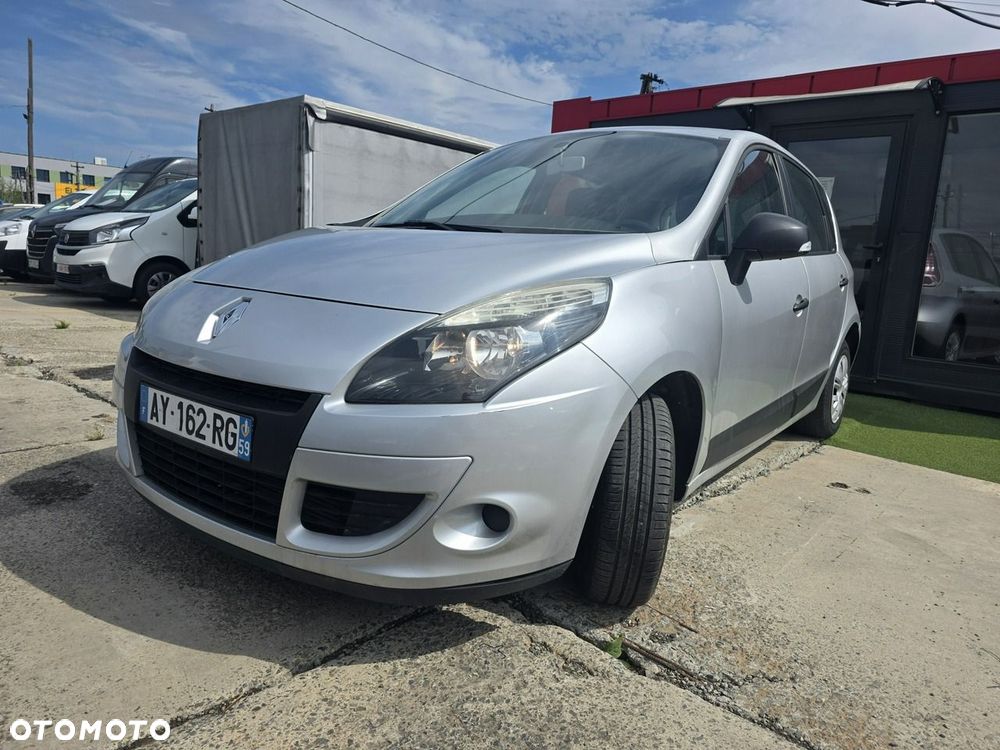Renault Scenic - 9