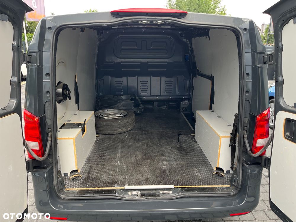 Mercedes-Benz Vito - 11