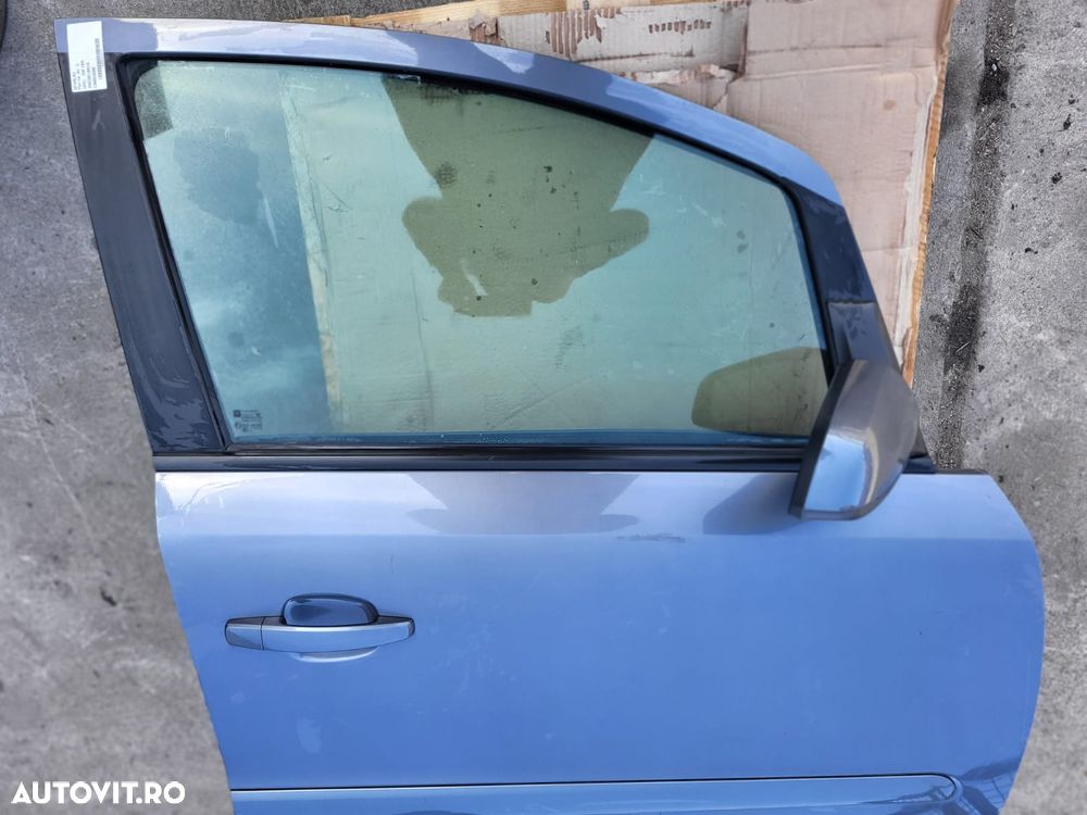 Usa dreapta fata complecta fara oglinda  Opel Zafira din 2009 - 1