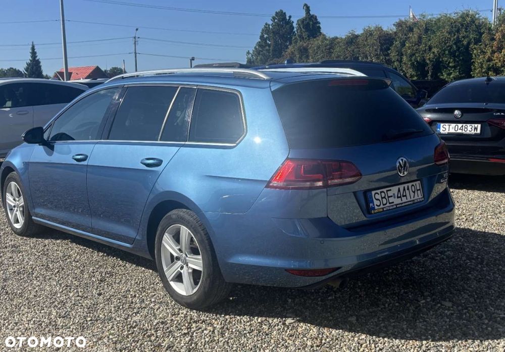 Volkswagen Golf - 4