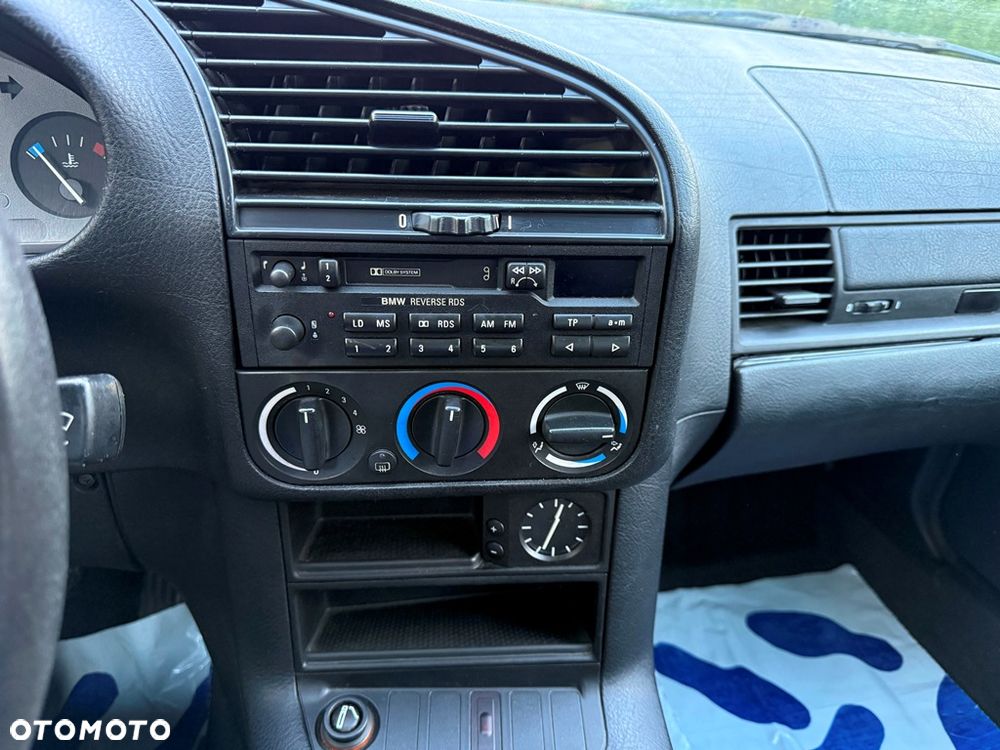 BMW Seria 3 316i - 31