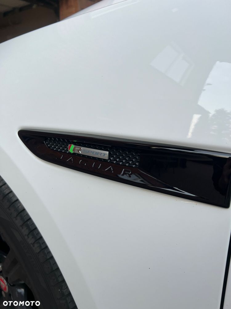 Jaguar F-Pace 2.0 i4D AWD R-Sport - 12