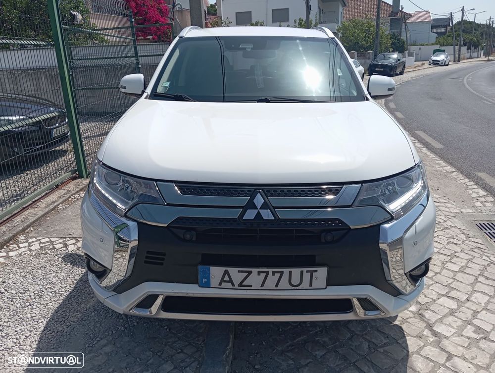 Mitsubishi Outlander 2.4 4WD Plug-In Hybrid Spirit+ - 2