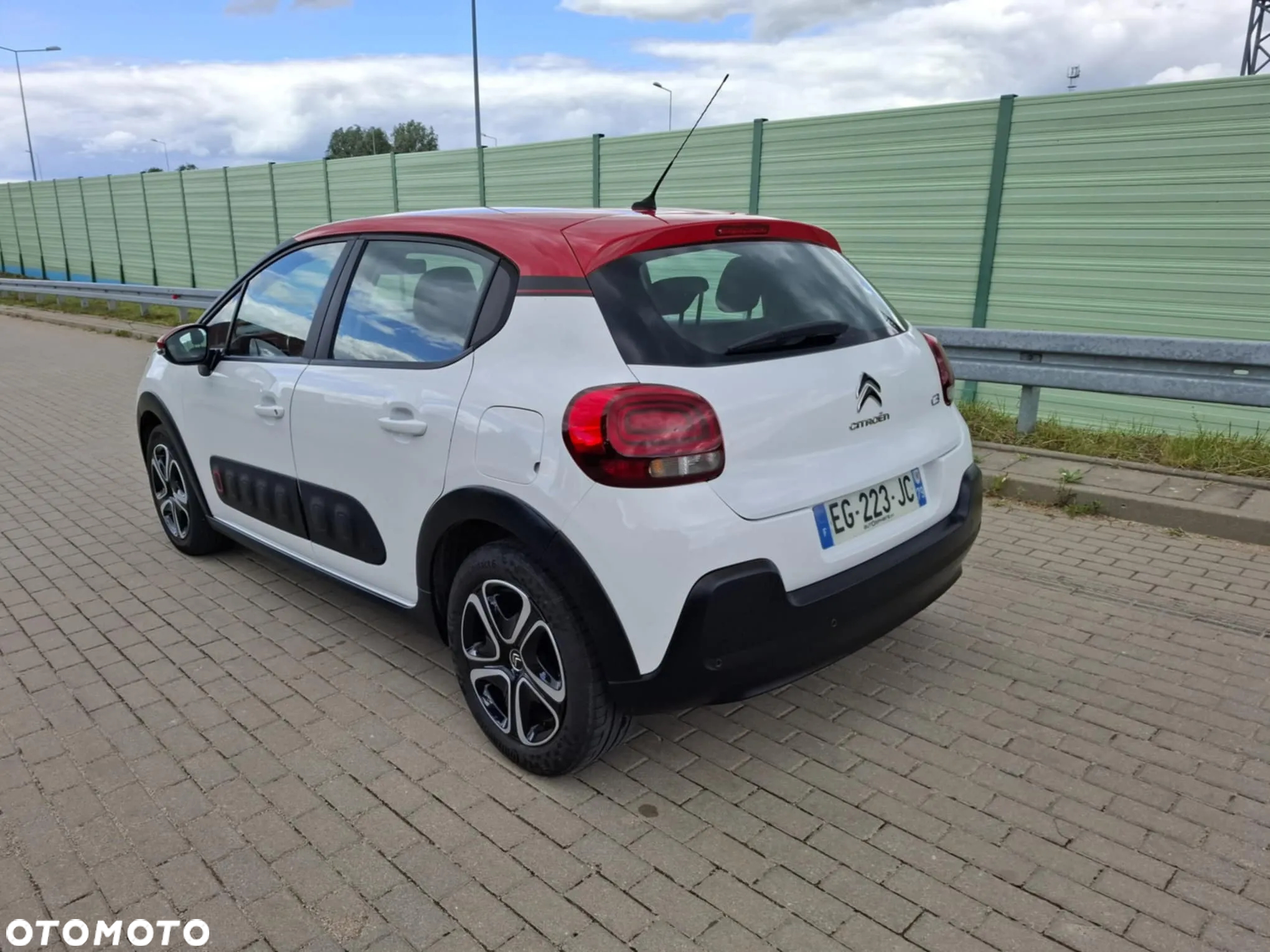 Citroën C3 1.2 PureTech Plus - 5