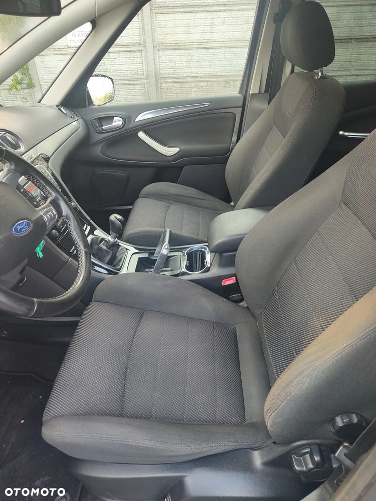 Ford S-Max - 7