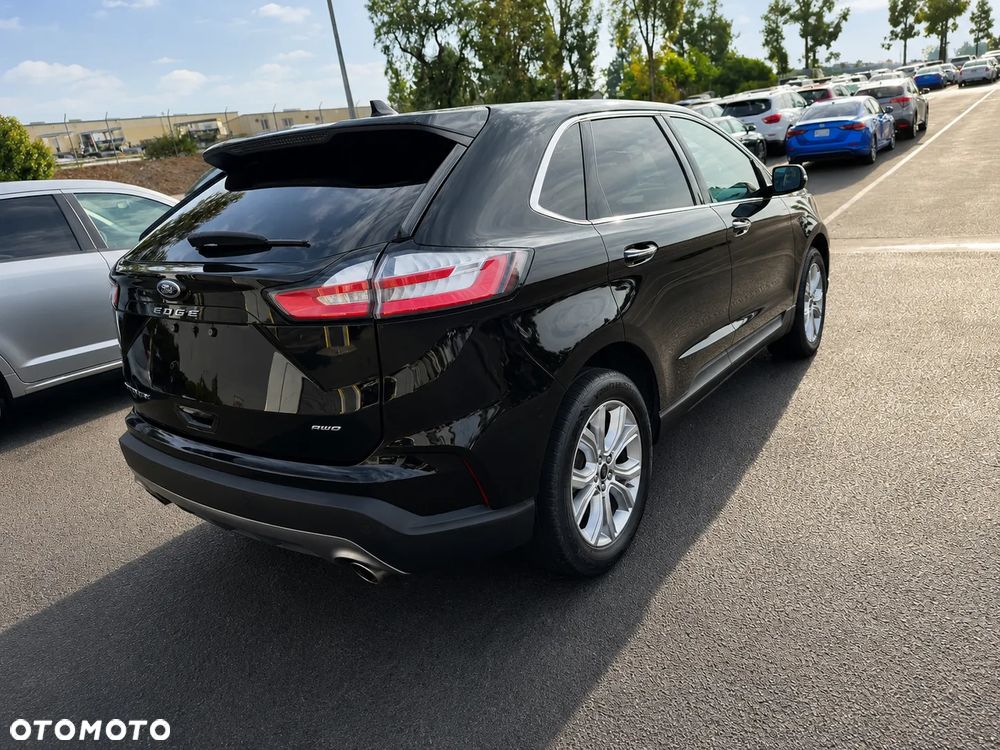 Ford Edge - 4