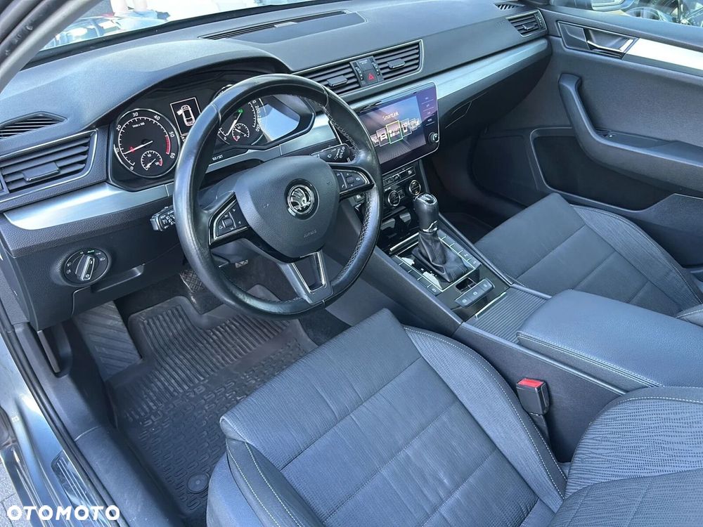 Skoda Superb 2.0 TDI Ambition DSG - 7