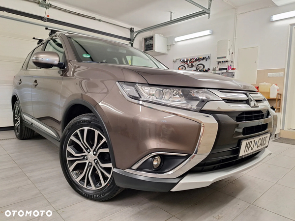 Mitsubishi Outlander 2.0 2WD CVT Diamant Edition+