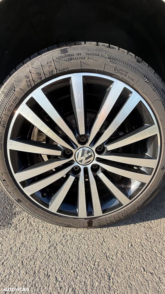 Volkswagen Golf - 11