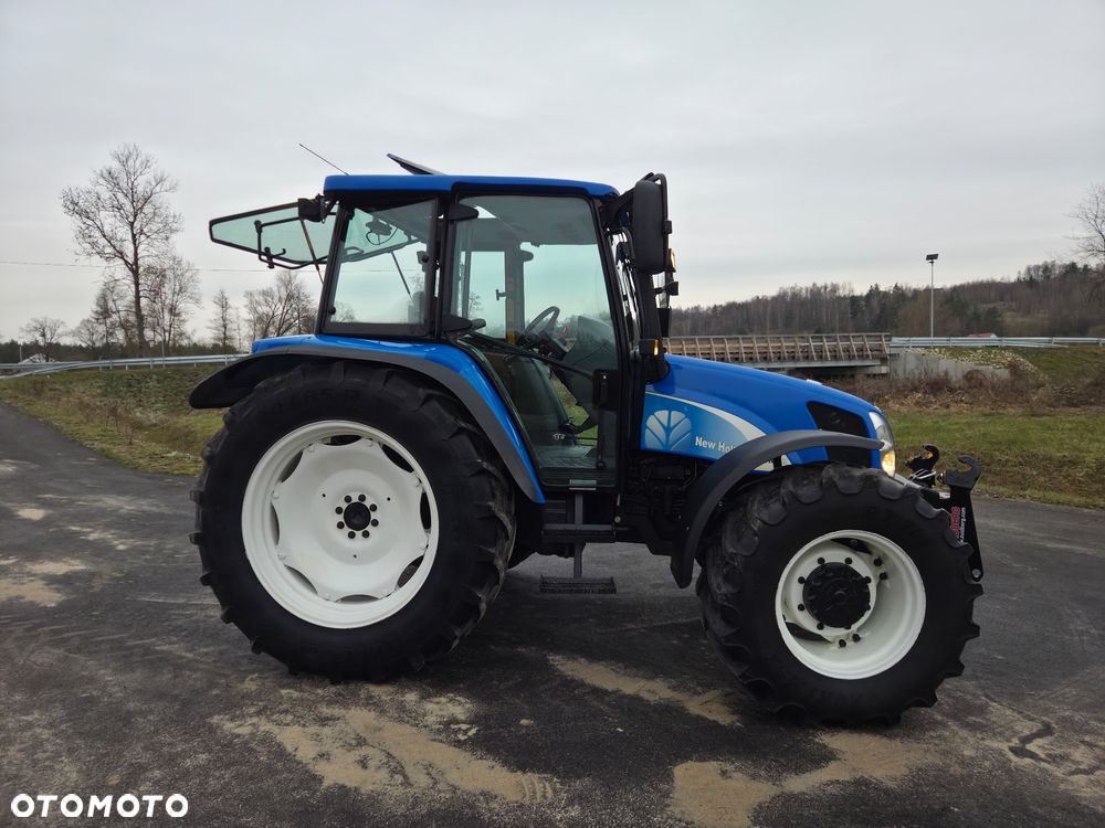 New Holland TL100A - 9