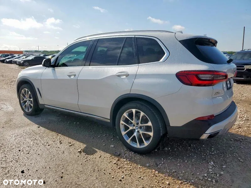 BMW X5 xDrive35i Sport-Aut - 2