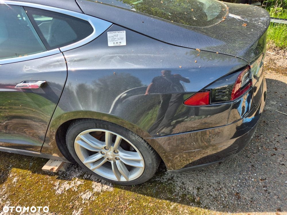 Błotnik tył prawy, lewy Tesla Model S 2016r. - 1