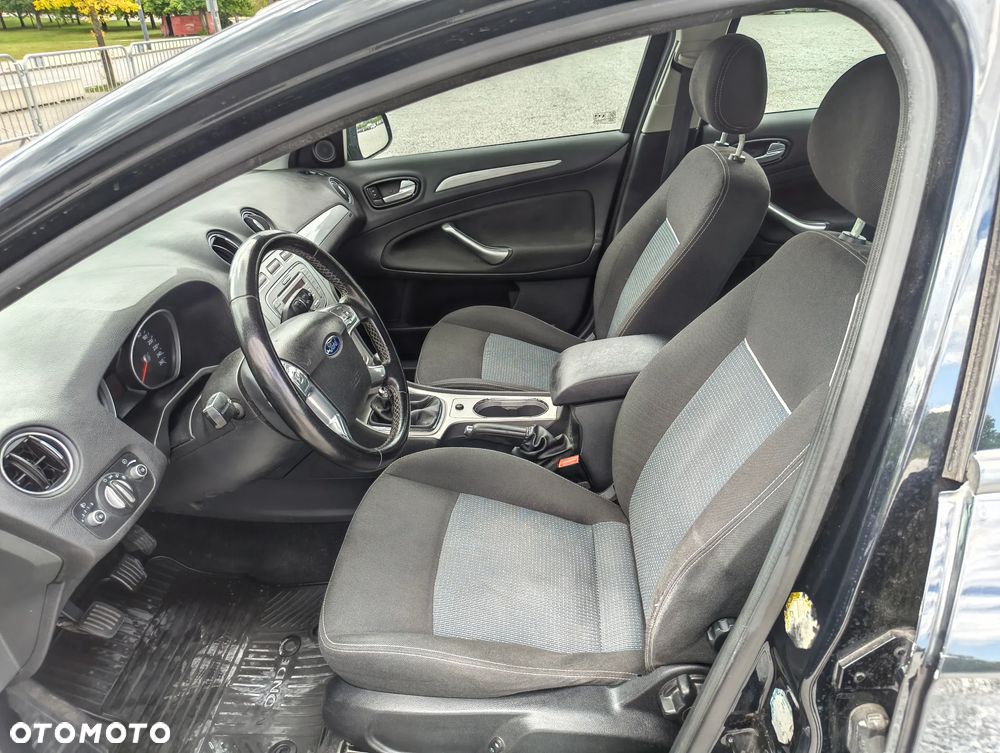 Ford Mondeo 2.2 TDCi Trend - 11