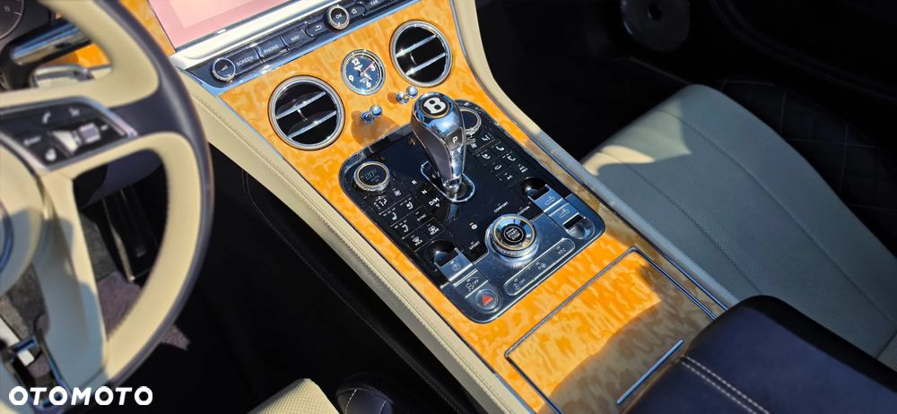 Bentley Continental GT V8 S Convertible - 27