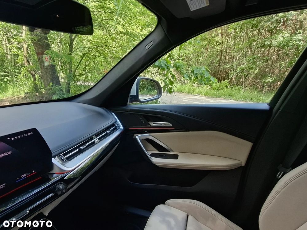 BMW X1 xDrive25i xLine - 14