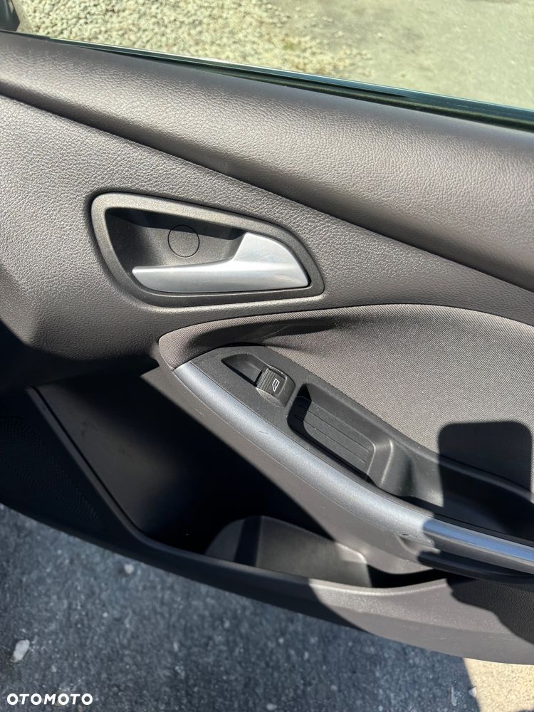 Ford Focus 1.6 TDCi DPF Titanium - 32