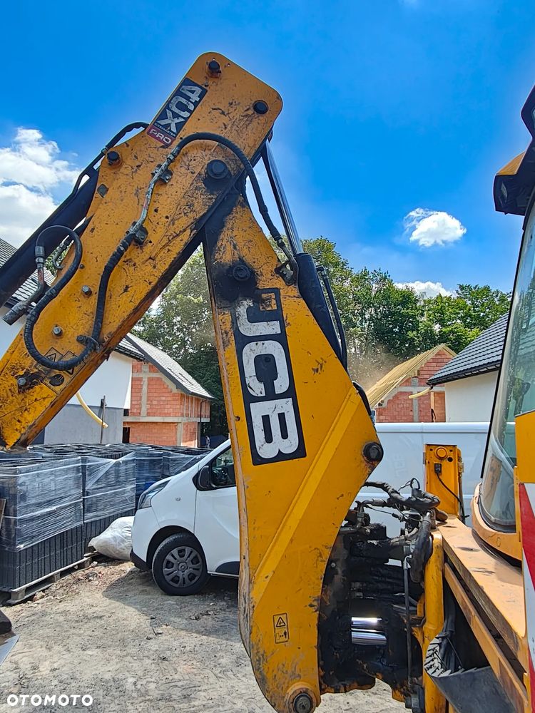 JCB 4CX Eco - 16