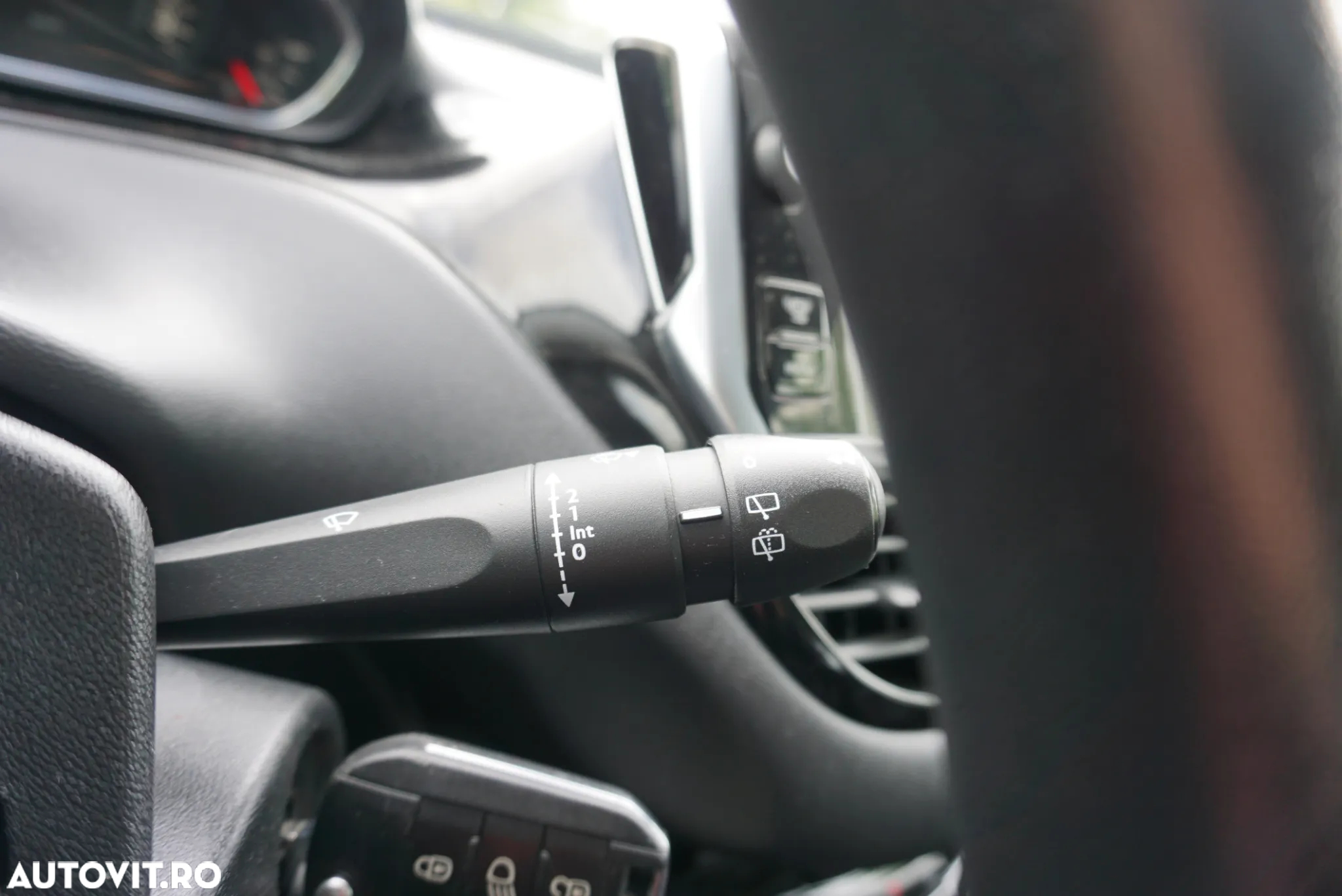 Peugeot 208 1.4 VTi Active - 18