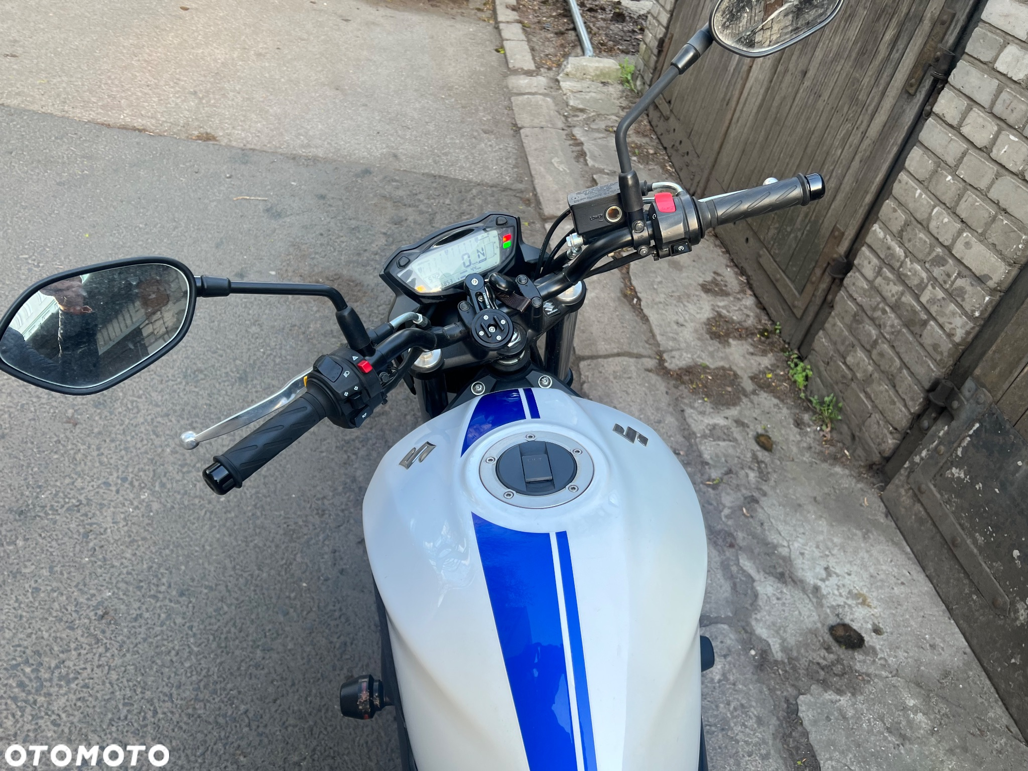 Suzuki SV - 7