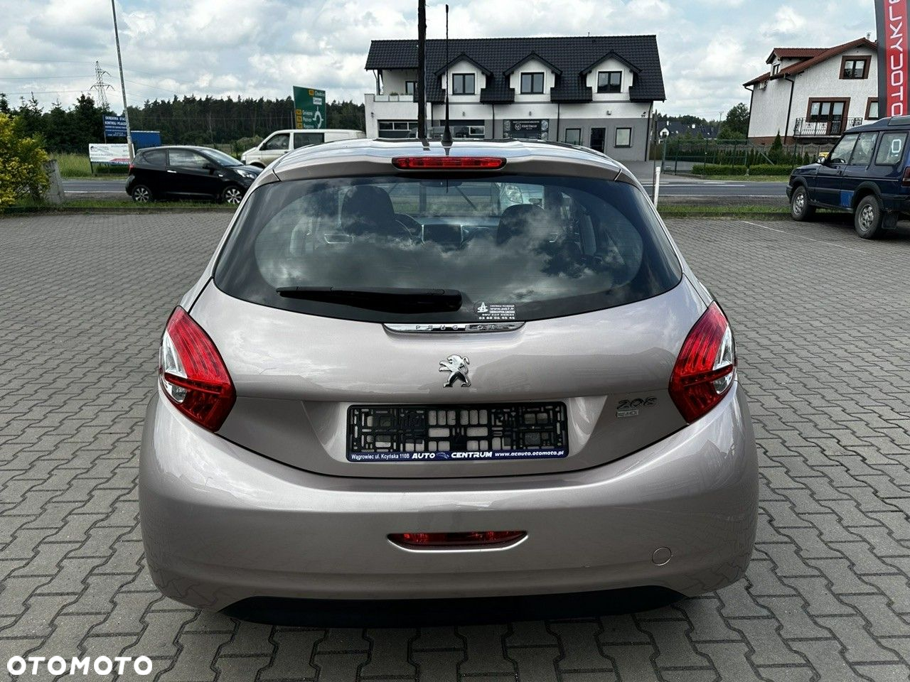Peugeot 208 - 7