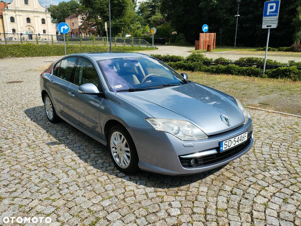 Renault Laguna 2.0 DCi FAP Initiale - 11