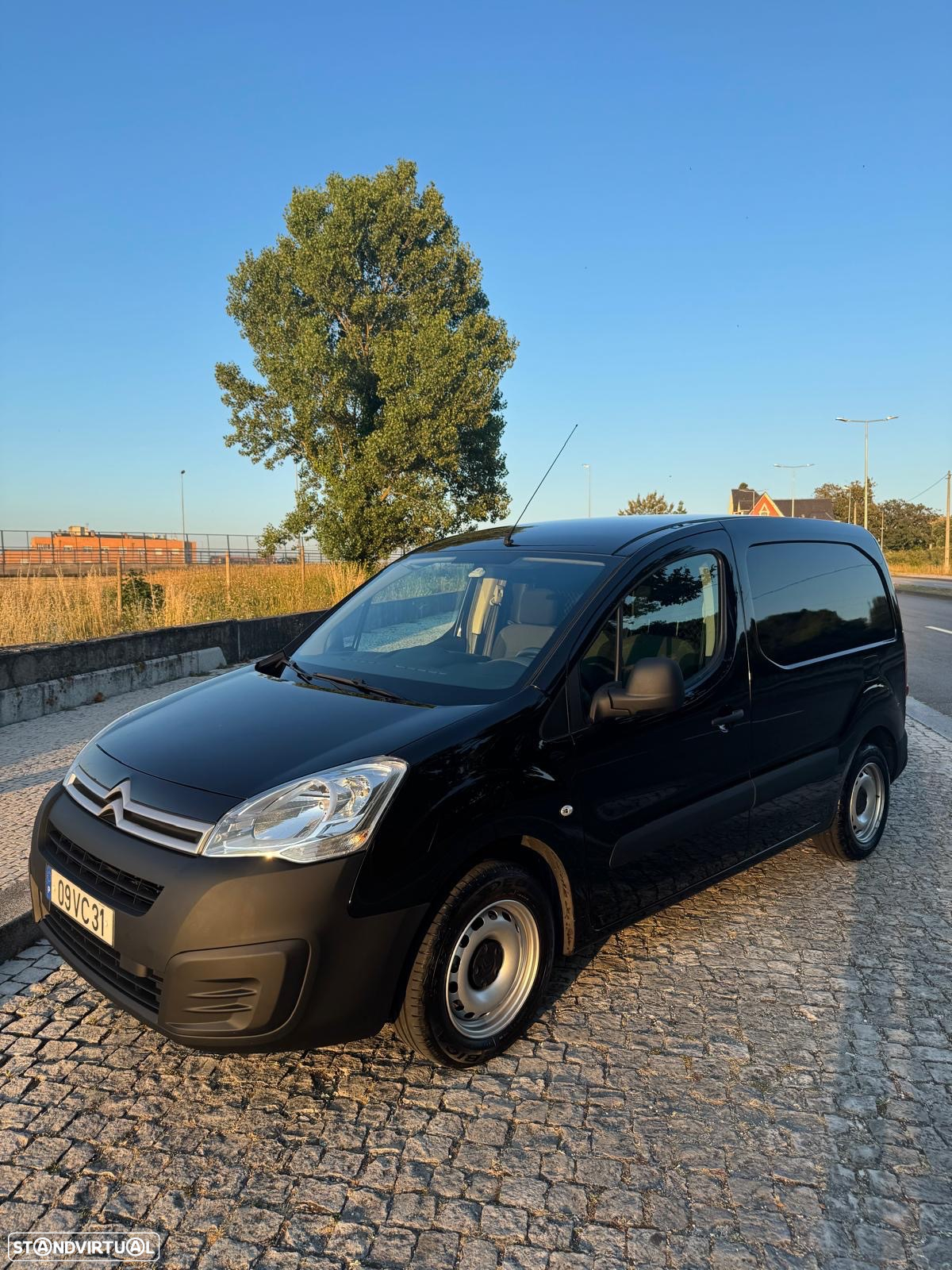 Citroën Berlingo 1.6 BlueHDI L1 3L 100cv IVA DEDUTÍVEL - 2