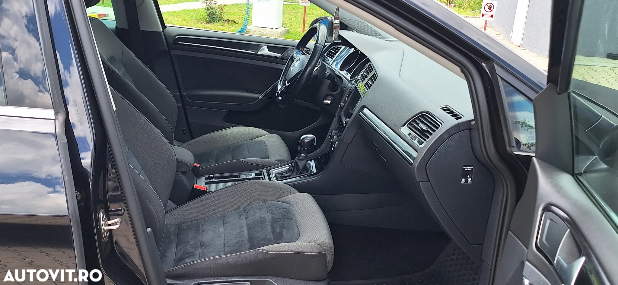 Volkswagen Golf 2.0 BlueTDI DSG Highline - 16