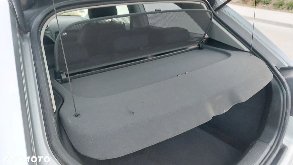 Audi A3 ver-1-6-fsi-attraction - 31