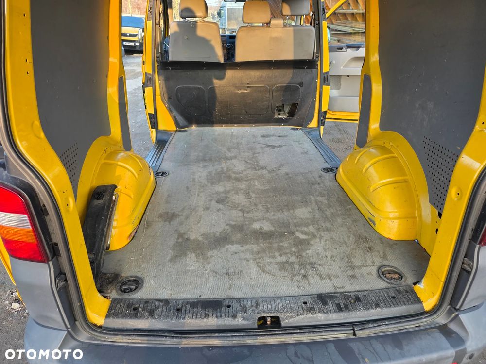 Volkswagen Transporter - 15