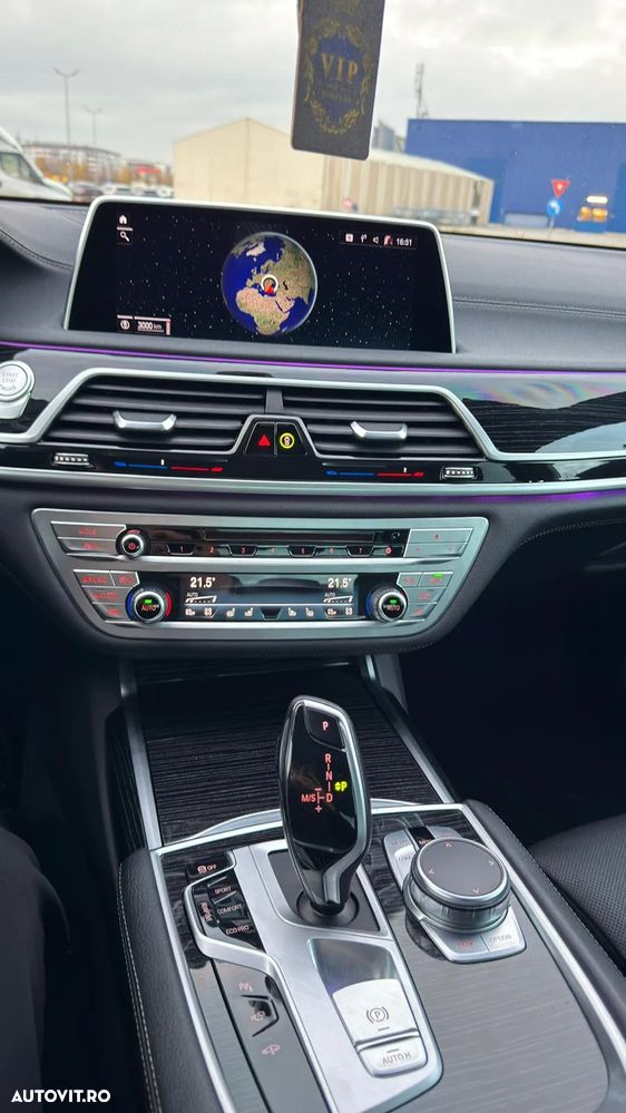 BMW Seria 7 730d xDrive MHEV - 20