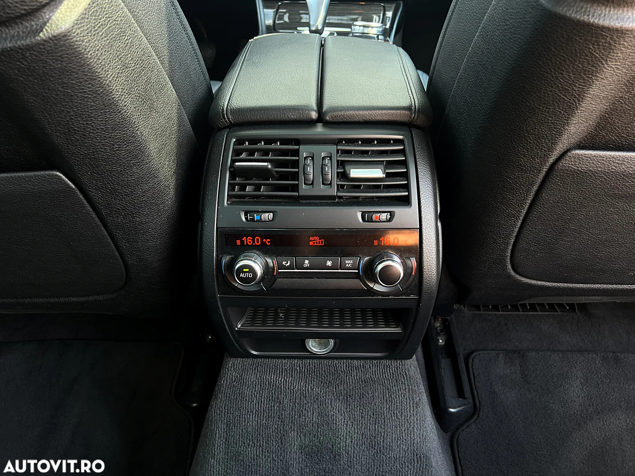 BMW Seria 5 530d xDrive - 23