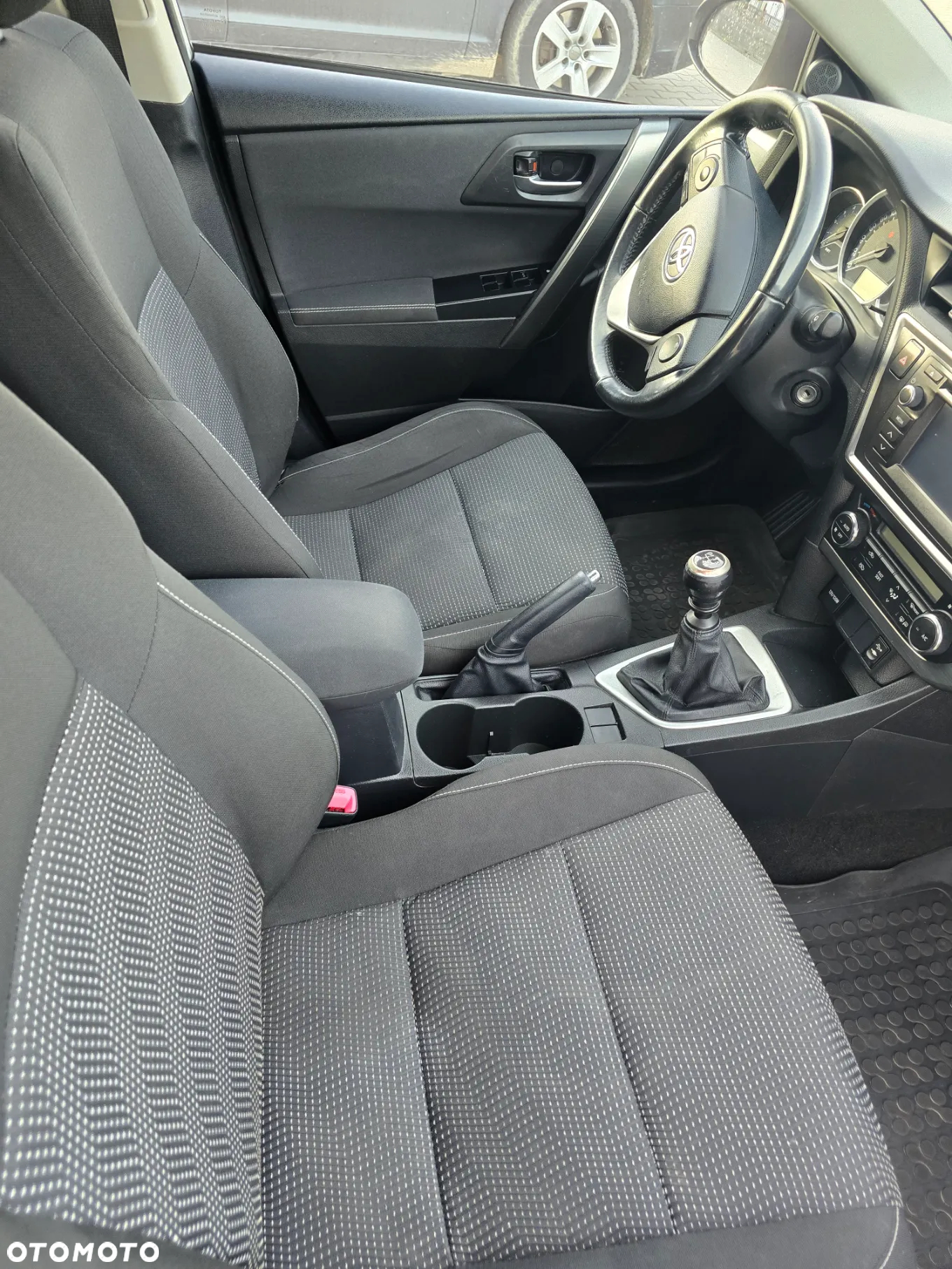 Toyota Auris - 8