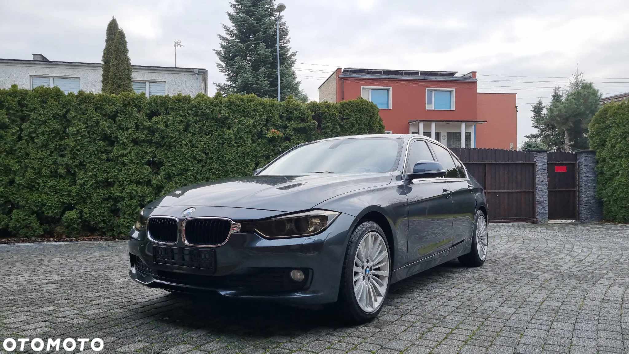 BMW Seria 3 328i Luxury Line - 2