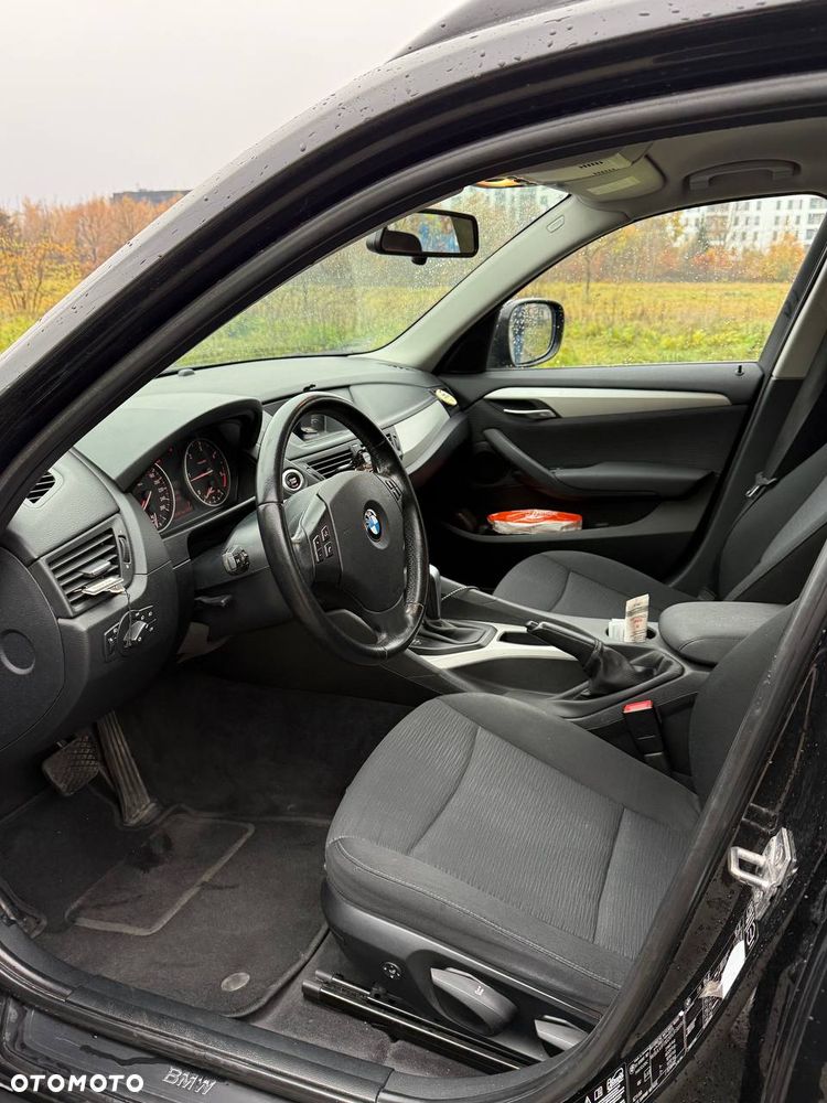 BMW X1 xDrive18d - 14