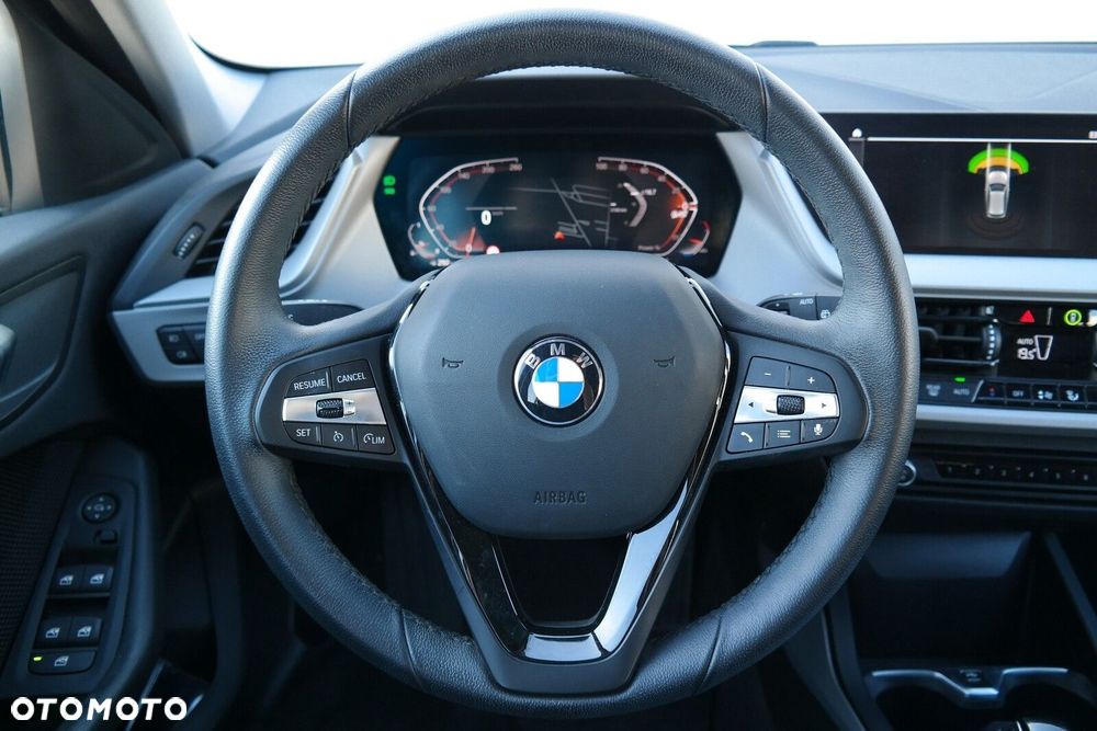 BMW Seria 1 - 18