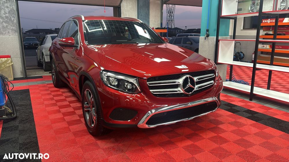 Mercedes-Benz GLC - 1