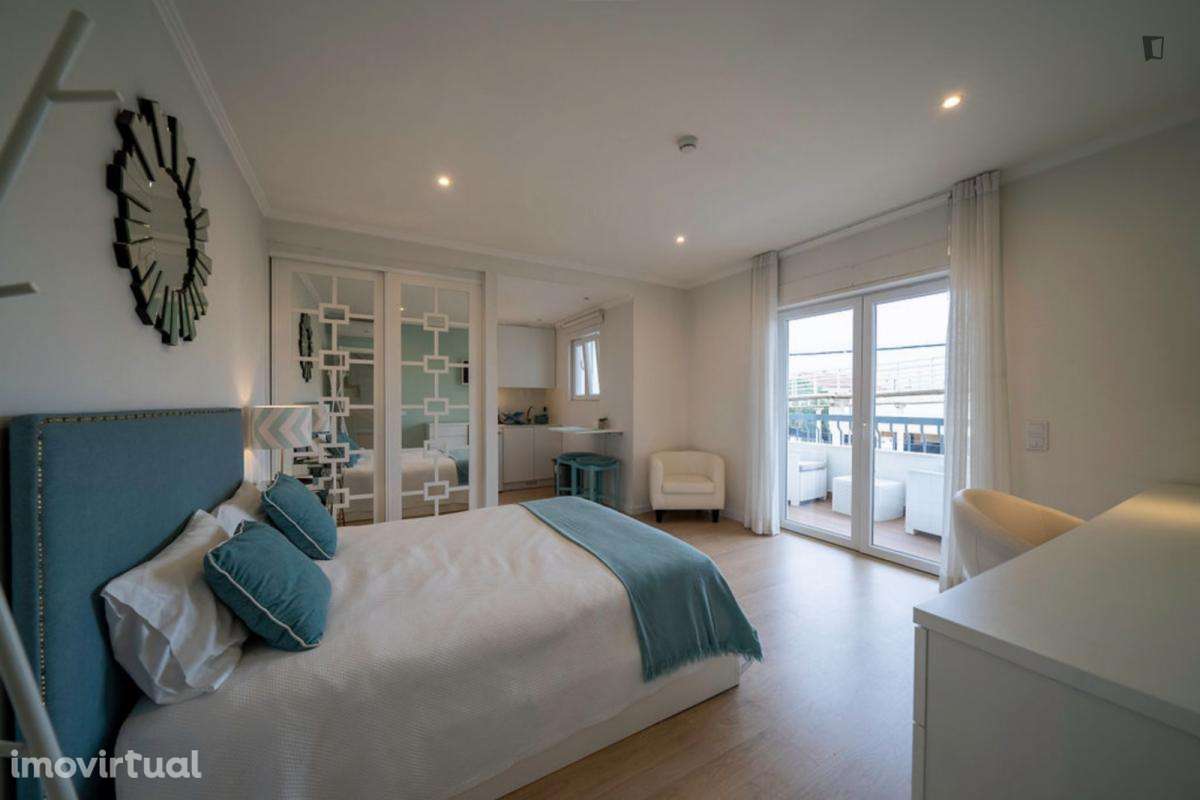 Quarto - localizado em Carcavelos Lisbon - Grande imagem: 3/28