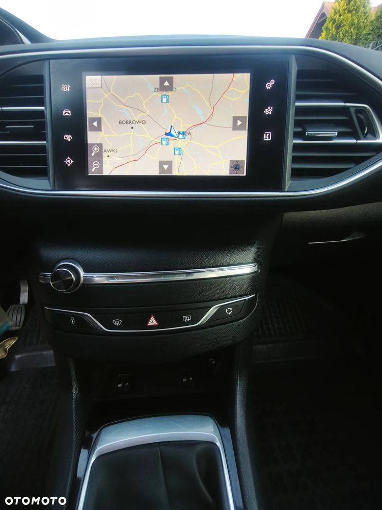 Peugeot 308 1.2 PureTech Style S&S - 12