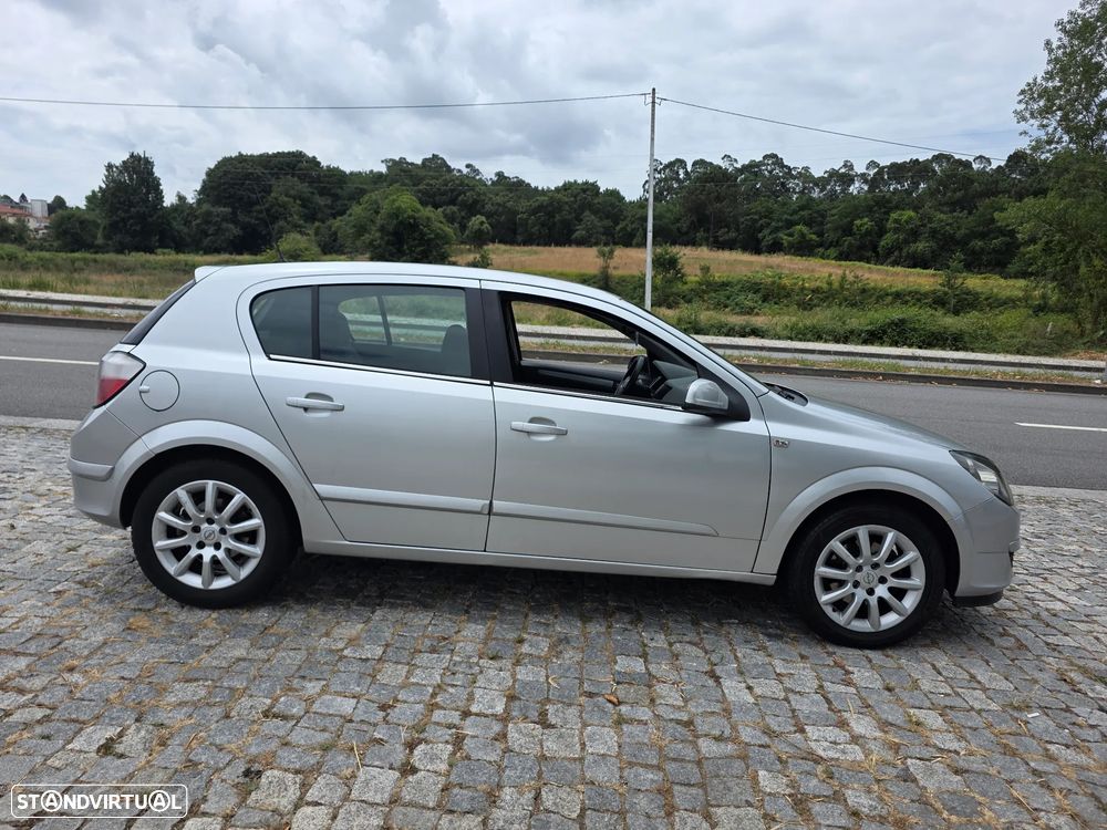 Opel Astra 1.7 CDTI Elegance - 3
