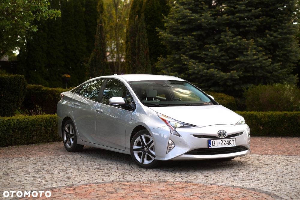 Toyota Prius (Hybrid) Executive - 1