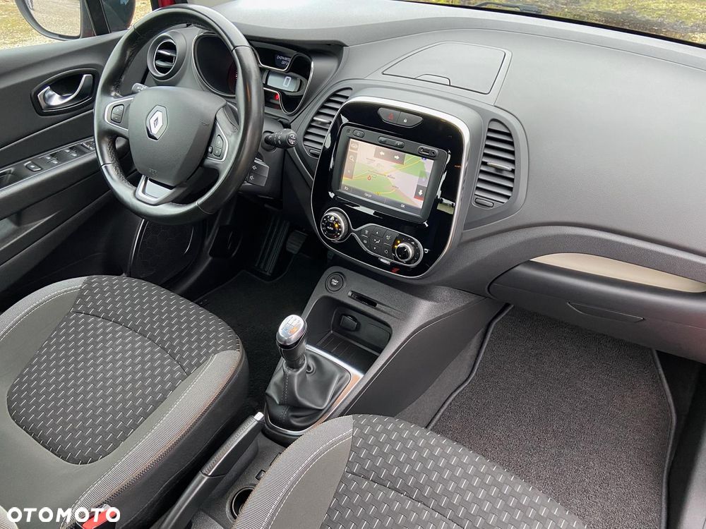Renault Captur - 24