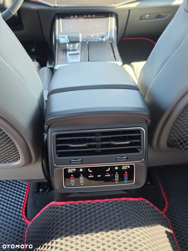 Audi SQ8 - 14