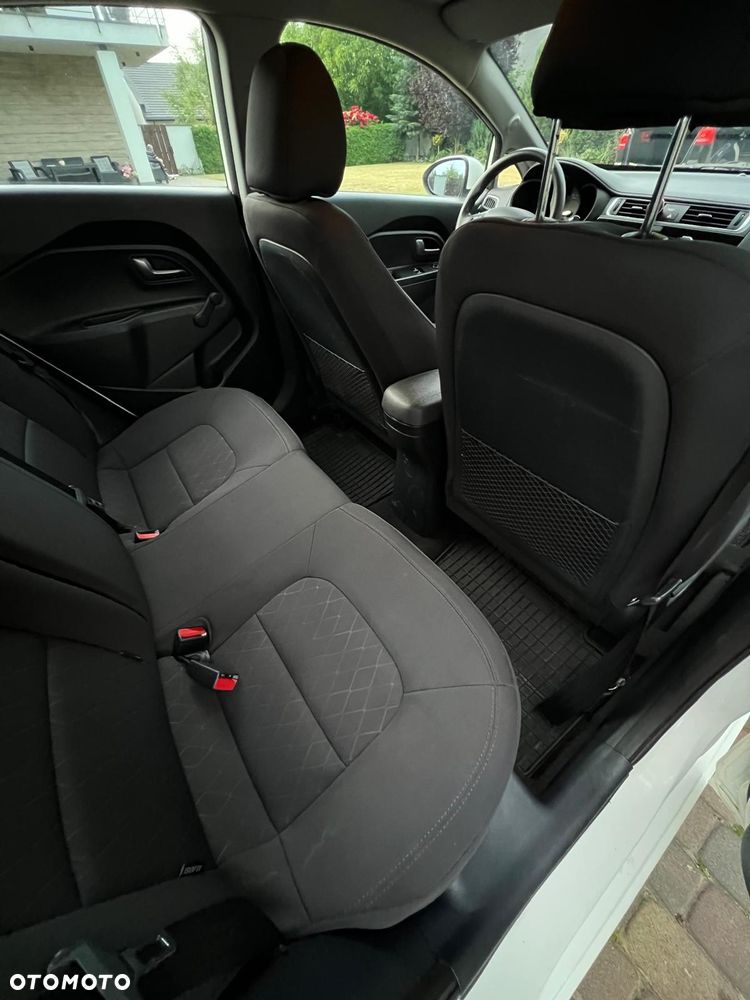 Kia Rio 1.2 Business Line - 8