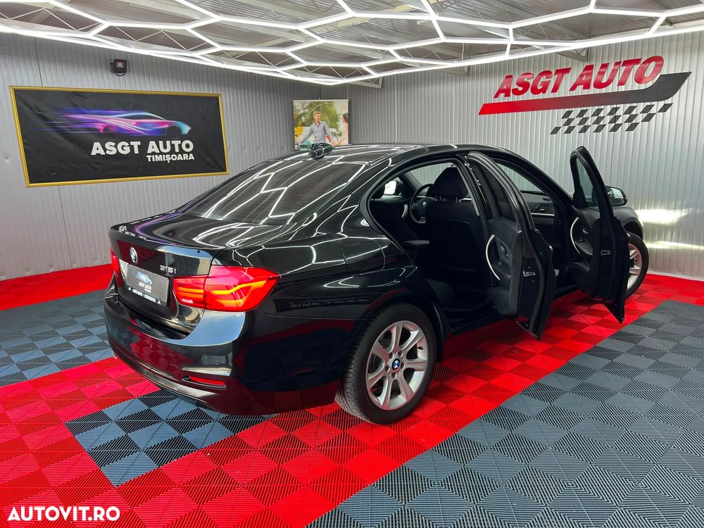 BMW Seria 3 318i Aut. - 19