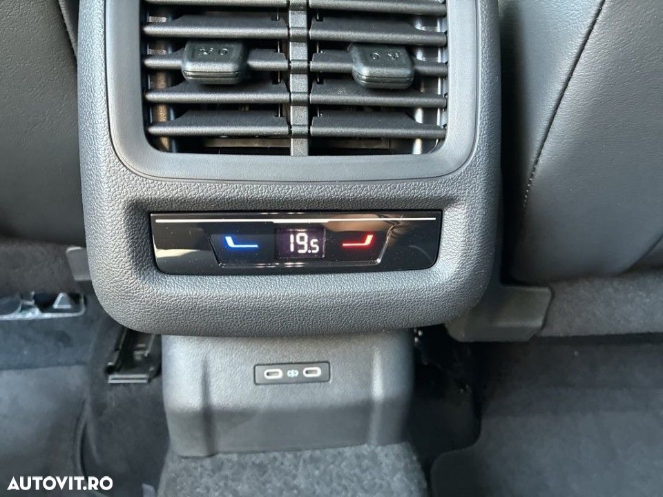 Volkswagen T-Roc 1.5 eTSI 150 CP DSG MHEV R-Line - 11