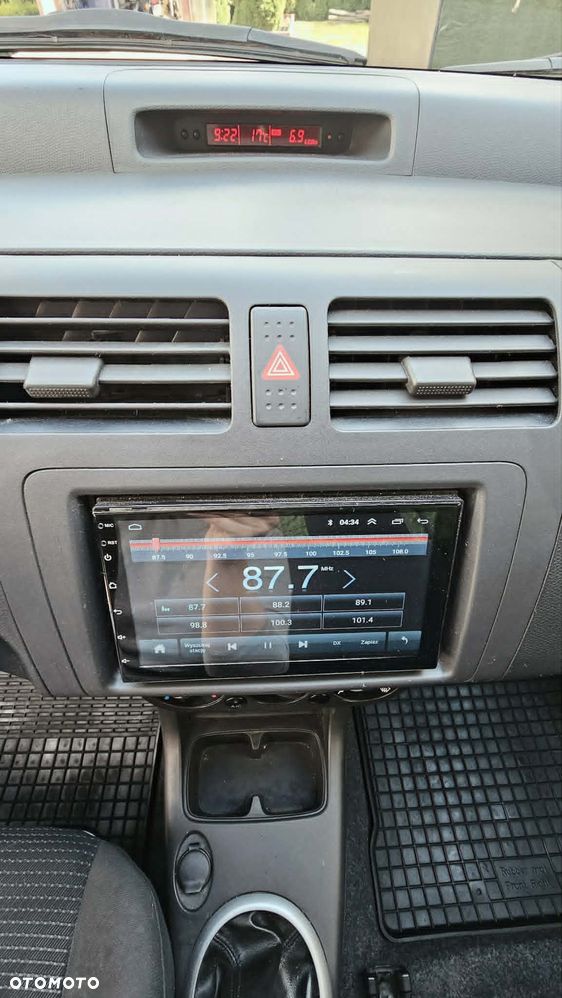 Suzuki Swift - 10