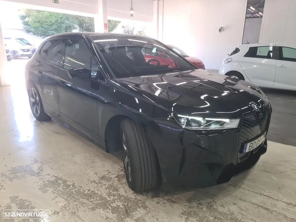 BMW iX xDrive 40 - 4
