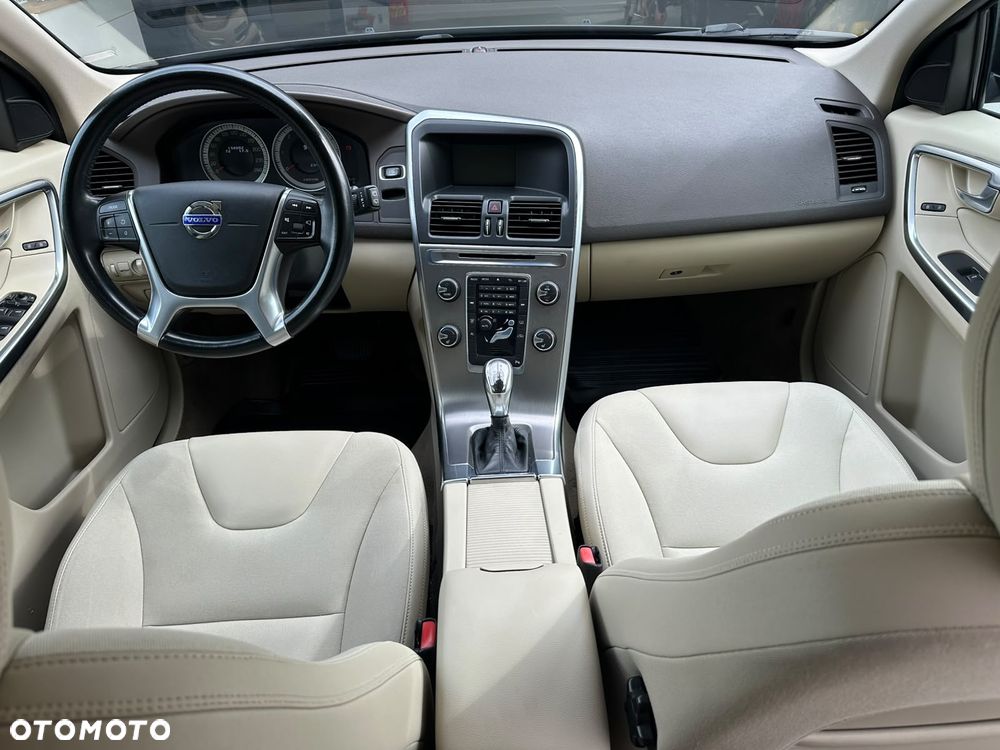 Volvo XC 60 - 8