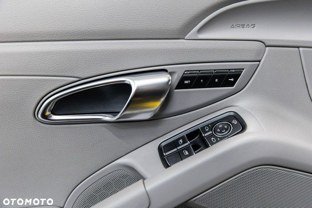 Porsche Cayman S PDK - 32