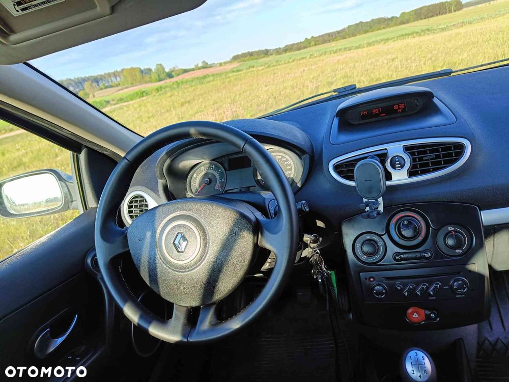 Renault Clio 1.2 16V Dynamique - 13